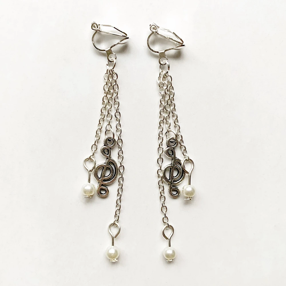 Fake Pearl Earrings Clip On Artificial Pearls Beads Earrings Music Symbols Layered Long Tassel Clip-on Earrings for Women
Fake Pearl Earrings Clip On Artificial Pearls Beads Earrings Music Symbols Layered Long Tassel Clip-on Earrings for Women
