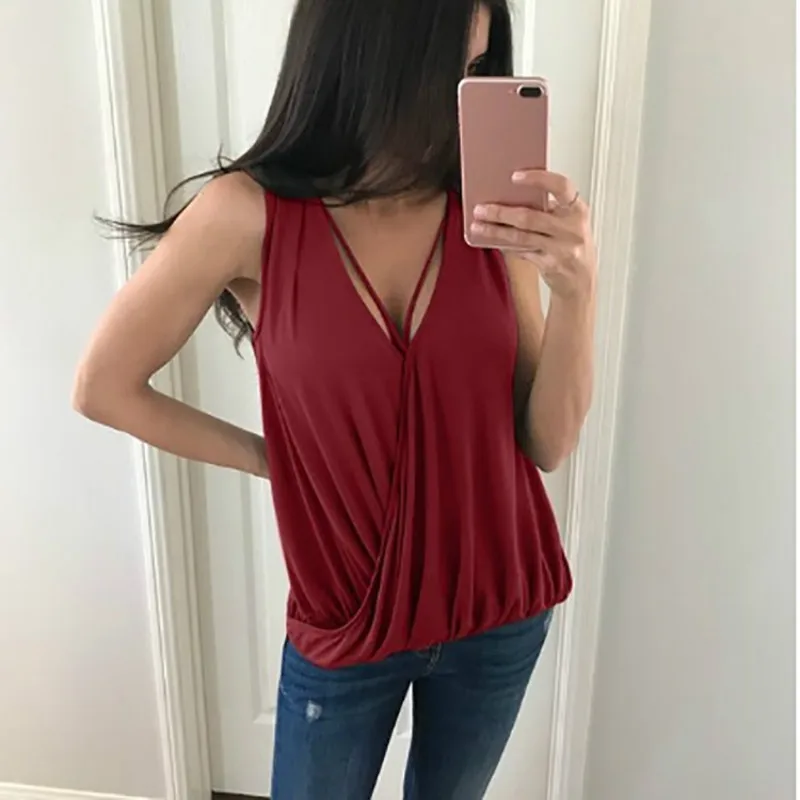 2022 Solid Color V-neck Tank Top Sexy Women Clubwear Summer Undershirt Boho Female Streetwear Women Vest Plus Size Singlet 3XL
2022 Solid Color V-neck Tank Top Sexy Women Clubwear Summer Undershirt Boho Female Streetwear Women Vest Plus Size Singlet 3XL