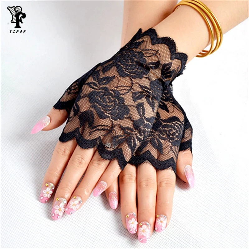 Woman Driving Black Lace Half Finger Red Gloves Summer Sunscreen Sexy Nylon Cadeau Femme 
Woman Driving Black Lace Half Finger Red Gloves Summer Sunscreen Sexy Nylon Cadeau Femme