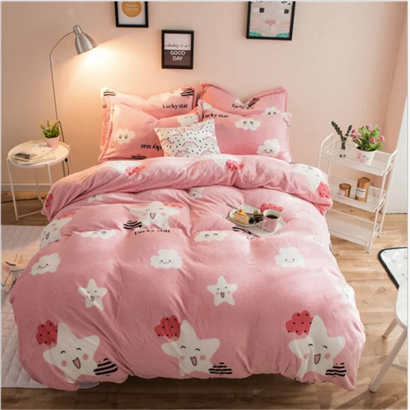 2017 flannel High quality 4pcs adult student bedding 1pcs quilt cover/1pcs bed sheet/2pcs pillowcase free shipping
2017 flannel High quality 4pcs adult student bedding 1pcs quilt cover/1pcs bed sheet/2pcs pillowcase free shipping