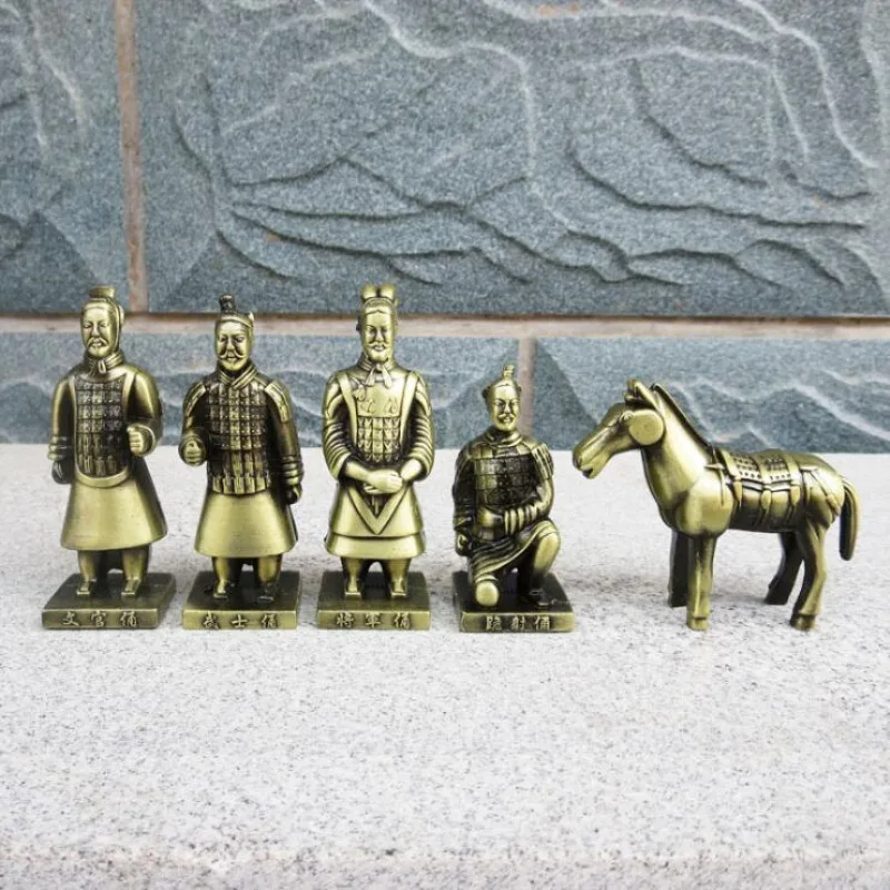 Vintage 3D Handmade One sets Terra-Cotta Figures Model Statue Ornament Soldier and Horse Figure Decoration Warrior Table Display
Vintage 3D Handmade One sets Terra-Cotta Figures Model Statue Ornament Soldier and Horse Figure Decoration Warrior Table Display