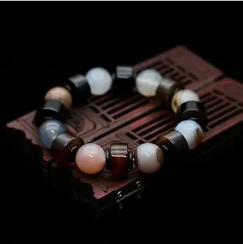 Natural old agate bead bracelet striped agate abacus bead bracelet Tibetan literary folk style ab37#
Natural old agate bead bracelet striped agate abacus bead bracelet Tibetan literary folk style ab37#