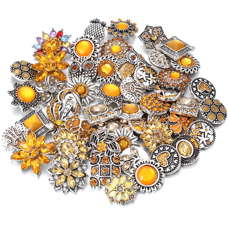 10pcs/lot Wholesale Yellow 18MM Rhinestone Snap Button Random Snaps Fit 18mm 20Mmm Snap Bracelet Bangle for Women Jewelry
10pcs/lot Wholesale Yellow 18MM Rhinestone Snap Button Random Snaps Fit 18mm 20Mmm Snap Bracelet Bangle for Women Jewelry