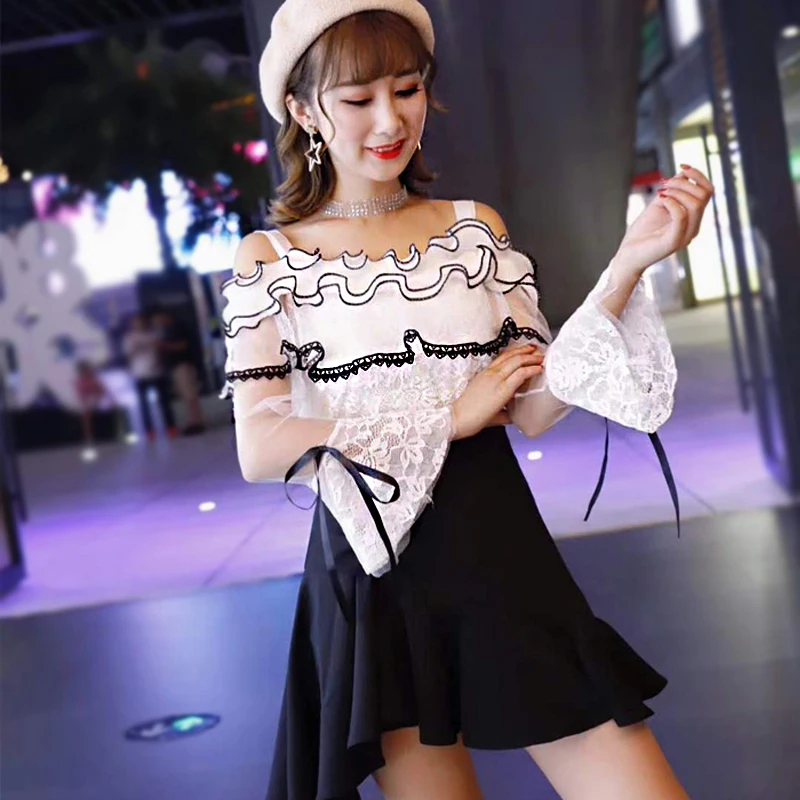 2019 Summer Autumn Fashion Lace Blouse Sexy Slash Neck off Shoulder Shirts Casual Ladies Office Wear Sheath Long sleeves Tops
2019 Summer Autumn Fashion Lace Blouse Sexy Slash Neck off Shoulder Shirts Casual Ladies Office Wear Sheath Long sleeves Tops