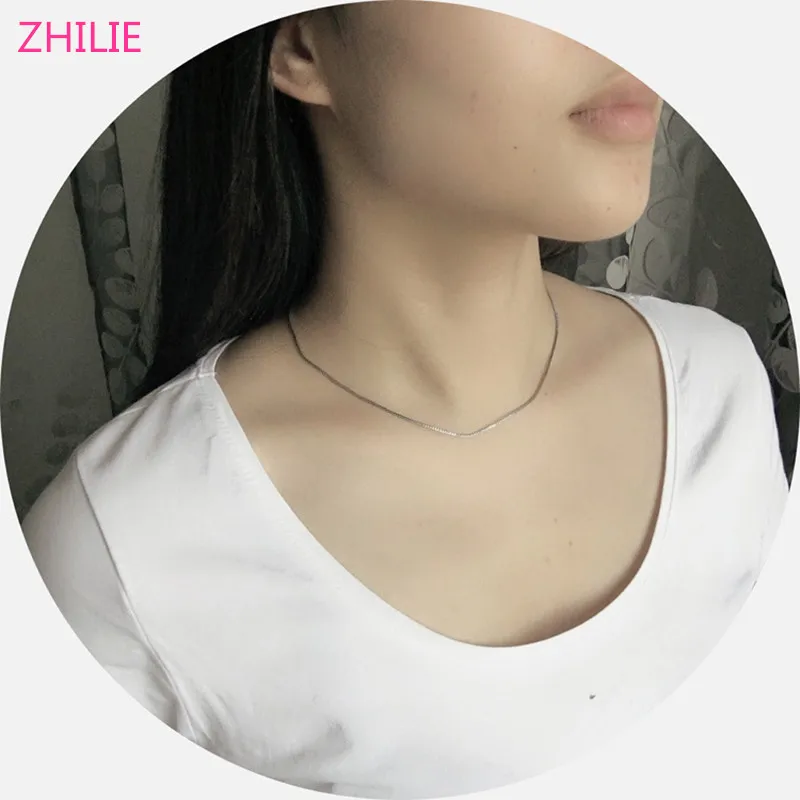 2017 Korea Fashion in vain personality simple circle of the word buckle zinc alloy necklace chain closure chain free shipping
2017 Korea Fashion in vain personality simple circle of the word buckle zinc alloy necklace chain closure chain free shipping