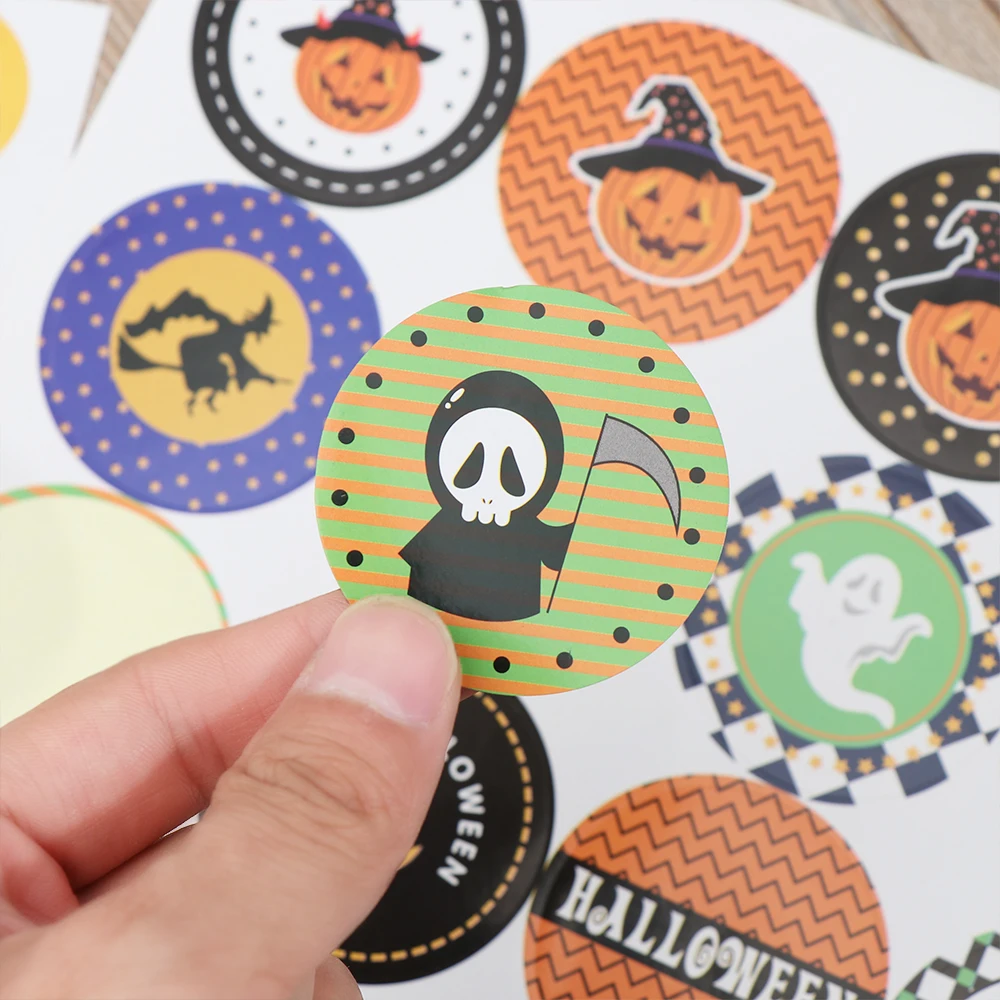 60/120PCS Halloween Pumpkin Ghost Round Baking DIY Gift Stickers Handmade Cake Packaging Sealing Label Kraft Sticker
60/120PCS Halloween Pumpkin Ghost Round Baking DIY Gift Stickers Handmade Cake Packaging Sealing Label Kraft Sticker