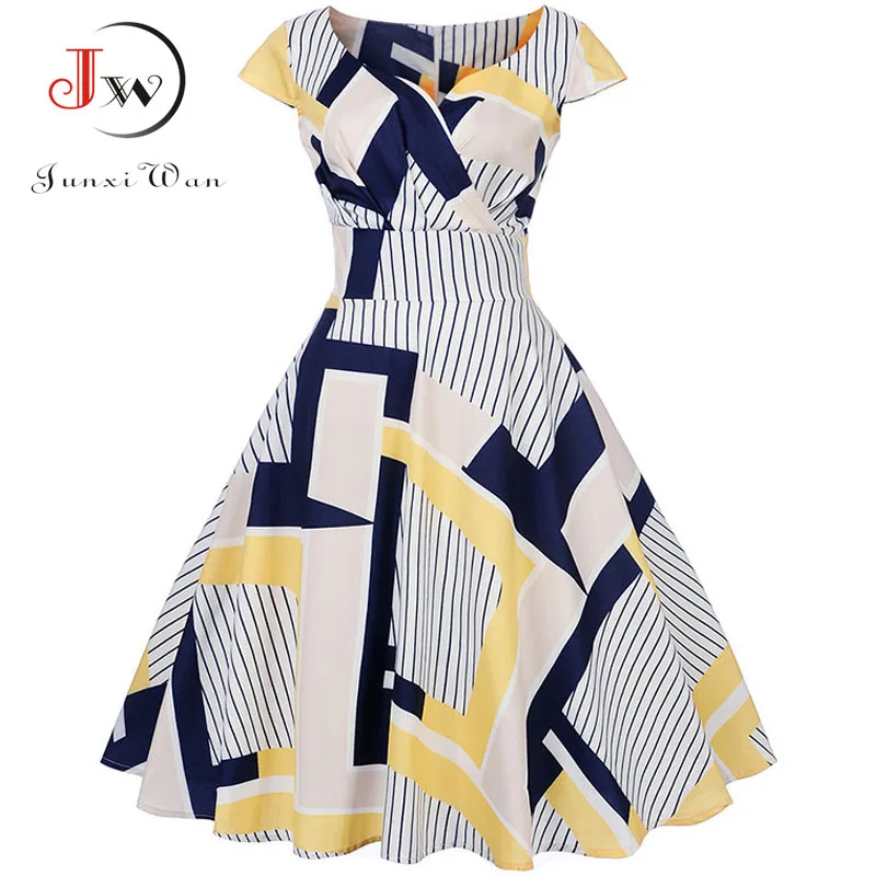 2019 Women Summer Dress Short Sleeve V Neck Elegant Vintage Dresses Floral Print Swing Party Office Dress Plus Size Midi Vestido
2019 Women Summer Dress Short Sleeve V Neck Elegant Vintage Dresses Floral Print Swing Party Office Dress Plus Size Midi Vestido