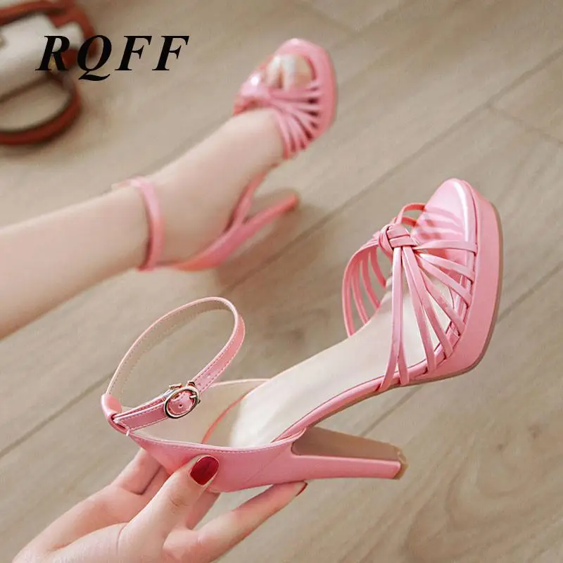Women Platform Sandals Handmade Plus Size Basic Party Open Toe Buckle Strap Solid Fashion Square Heel Pink Silver Shoes Woman
Women Platform Sandals Handmade Plus Size Basic Party Open Toe Buckle Strap Solid Fashion Square Heel Pink Silver Shoes Woman