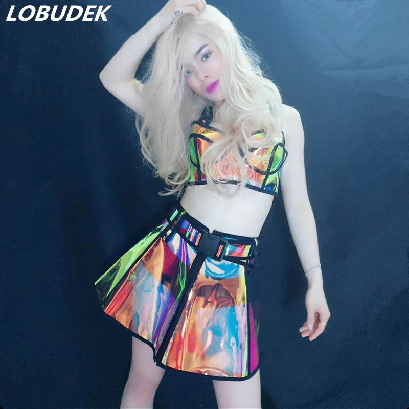 Reflective Laser Bra Short Skirt 2 Pieces Sexy Women Set Nightclub Dance Outfits Bar Club Party DJ Singer Performance Stage Wear
Reflective Laser Bra Short Skirt 2 Pieces Sexy Women Set Nightclub Dance Outfits Bar Club Party DJ Singer Performance Stage Wear