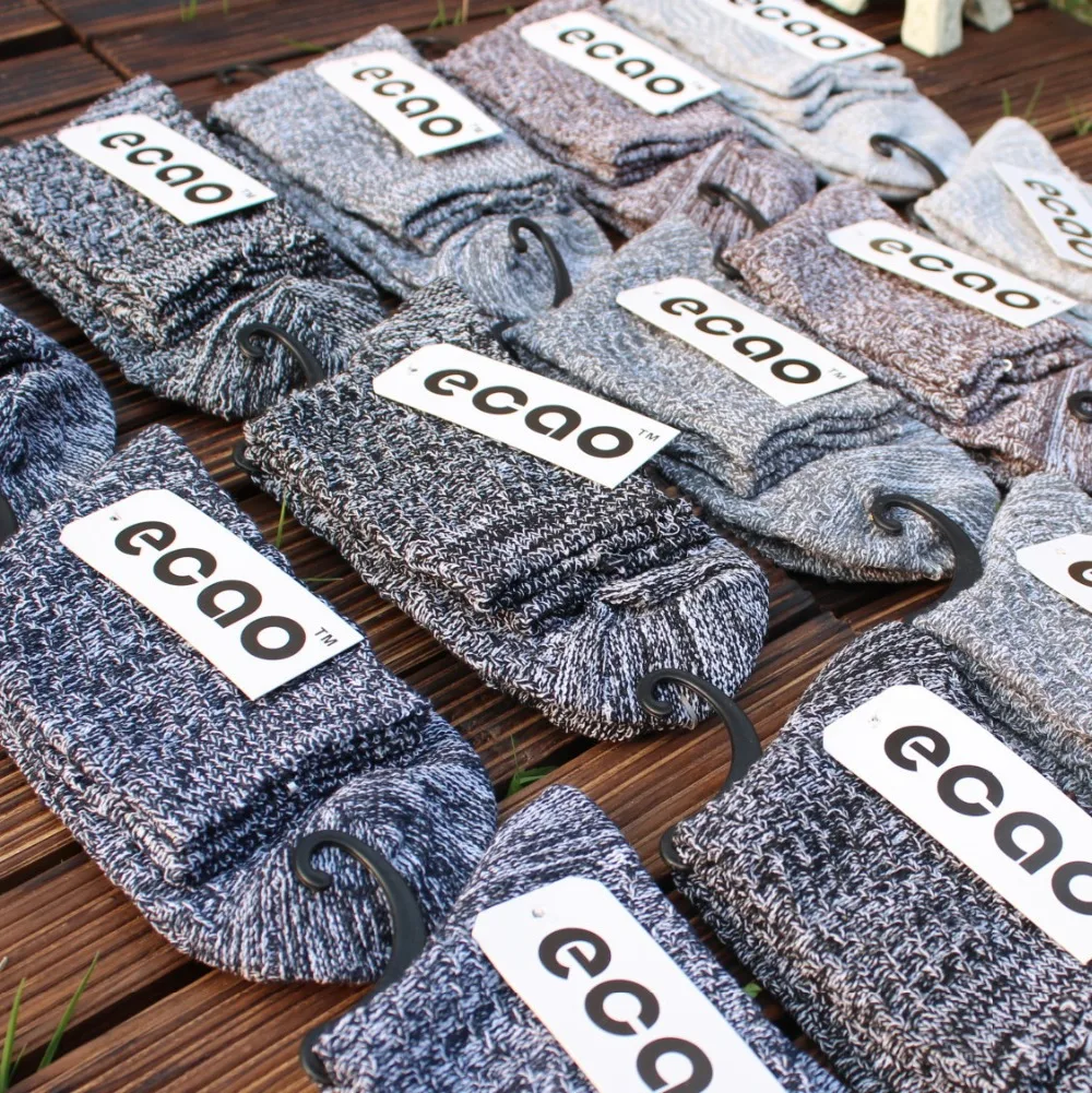 2018 Thick line retro Harajuku style cotton socks men socks wool chamber in the nation the wind the snowflake stocking WZ022
2018 Thick line retro Harajuku style cotton socks men socks wool chamber in the nation the wind the snowflake stocking WZ022