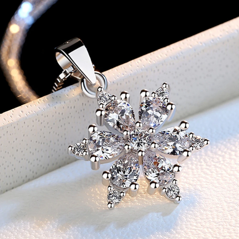 NEHZY Lucky Snowflakes Fashion Silver Pendants Women High Grade Zircon Necklaces Pendants Original Design Fashion Brand Jewelry
NEHZY Lucky Snowflakes Fashion Silver Pendants Women High Grade Zircon Necklaces Pendants Original Design Fashion Brand Jewelry