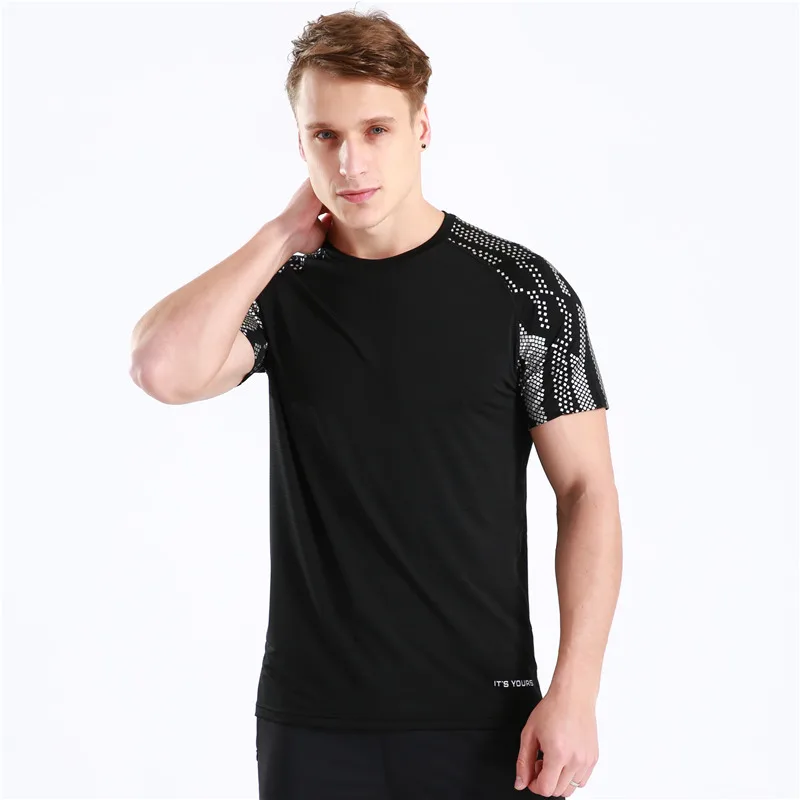New Summer Sport T Shirt Men Fitness Running Tshirt Tights Breathable Quick Dry Tshirt Outdoor Gym Training Jogging Sportswear
New Summer Sport T Shirt Men Fitness Running Tshirt Tights Breathable Quick Dry Tshirt Outdoor Gym Training Jogging Sportswear