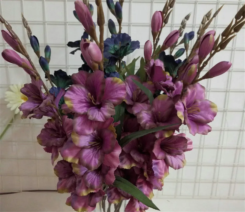 7 Heads Cheap Artificial Gladiolus Flower Silk Orchid Plant Autumn Sword Orchid Decor Wedding Fake Flowers Table Christmas Party 
7 Heads Cheap Artificial Gladiolus Flower Silk Orchid Plant Autumn Sword Orchid Decor Wedding Fake Flowers Table Christmas Party