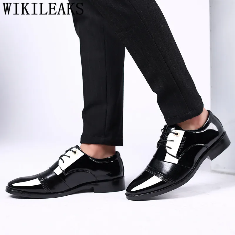 2019 Italian Formal Shoes Men Pointed Toe Mens Dress Shoes Patent Leather Men Oxford Formal Shoes For Men Fashion Dress Footwear
2019 Italian Formal Shoes Men Pointed Toe Mens Dress Shoes Patent Leather Men Oxford Formal Shoes For Men Fashion Dress Footwear