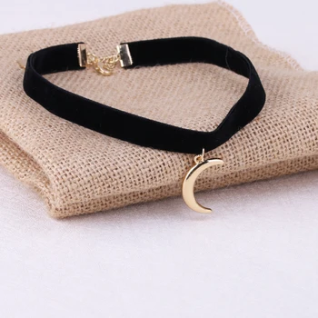 1Pc New Arrival 3D Moon Pendant Black Korea Velvet Rope Choker Collar Necklace Female Collier Bijoux Girls Gift
1Pc New Arrival 3D Moon Pendant Black Korea Velvet Rope Choker Collar Necklace Female Collier Bijoux Girls Gift