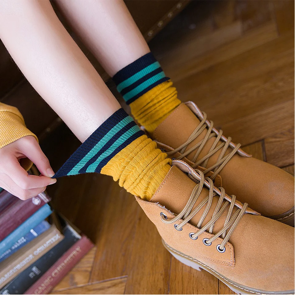 Harajuku Autumn And Winter Warm Fashion Two Bar Stripes Casual Cute Female New Pile In Tube Socks Cotton Japan and South Korea (5)