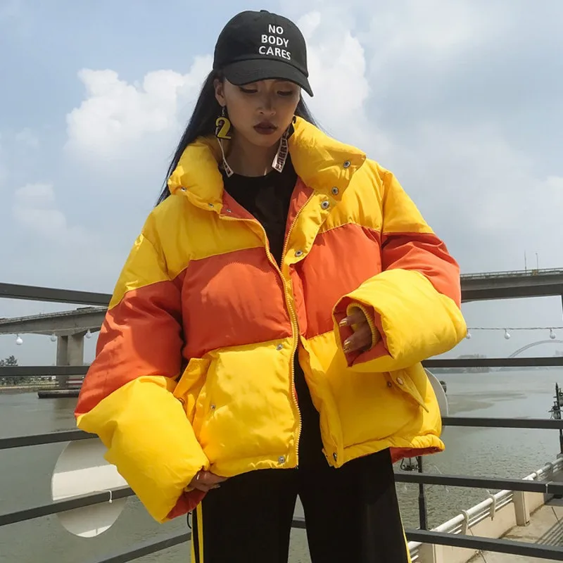 Harajuku Loose Oversized Women'S Parkas Short Padded Jacket Splicing Color Female Buttons Zipper Warm Jackets Coat Autumn Winter
Harajuku Loose Oversized Women'S Parkas Short Padded Jacket Splicing Color Female Buttons Zipper Warm Jackets Coat Autumn Winter