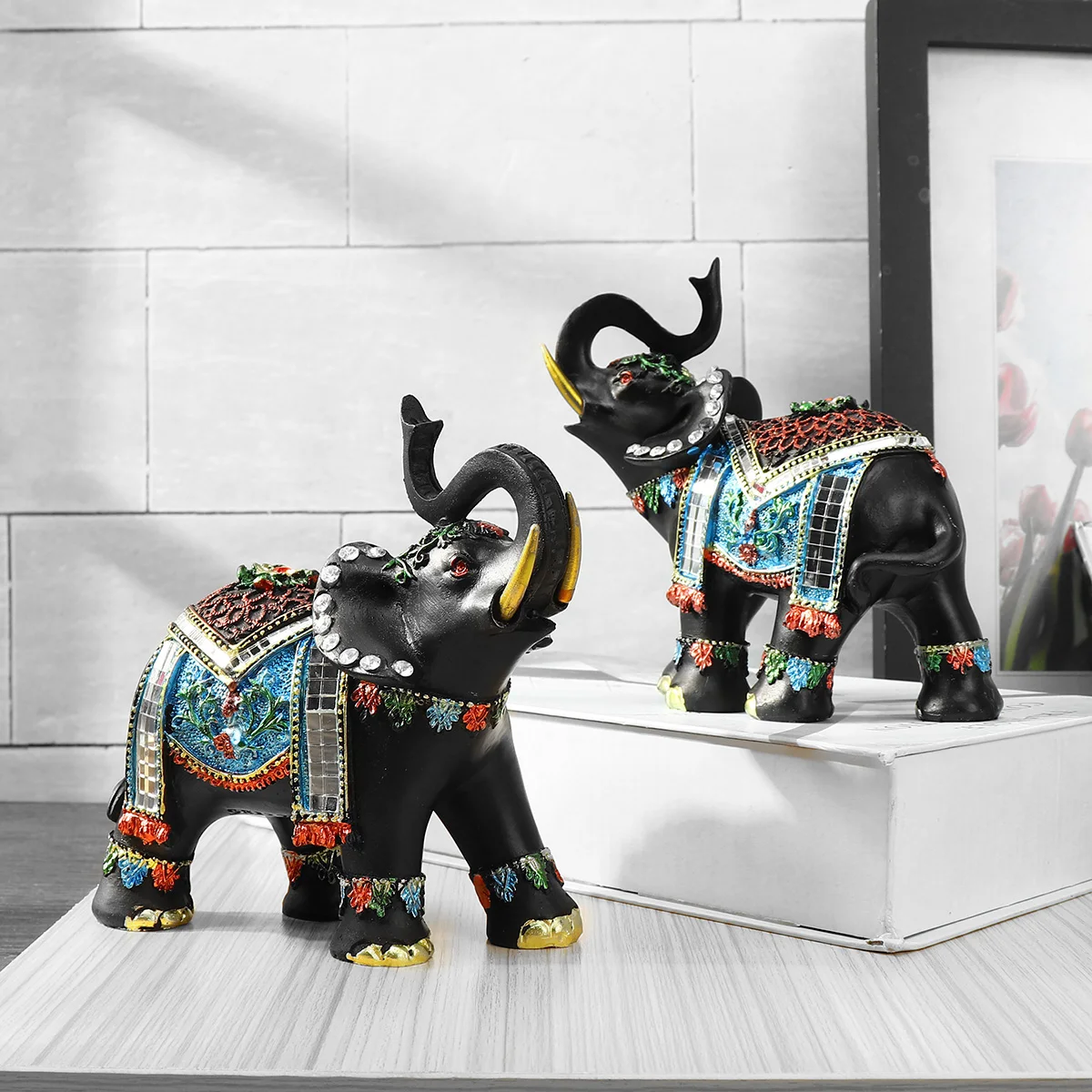 1Pcs Elephant Resin Home Decoration right or left Home Decor Figurines Art Crafts for home for Coffee bar
1Pcs Elephant Resin Home Decoration right or left Home Decor Figurines Art Crafts for home for Coffee bar