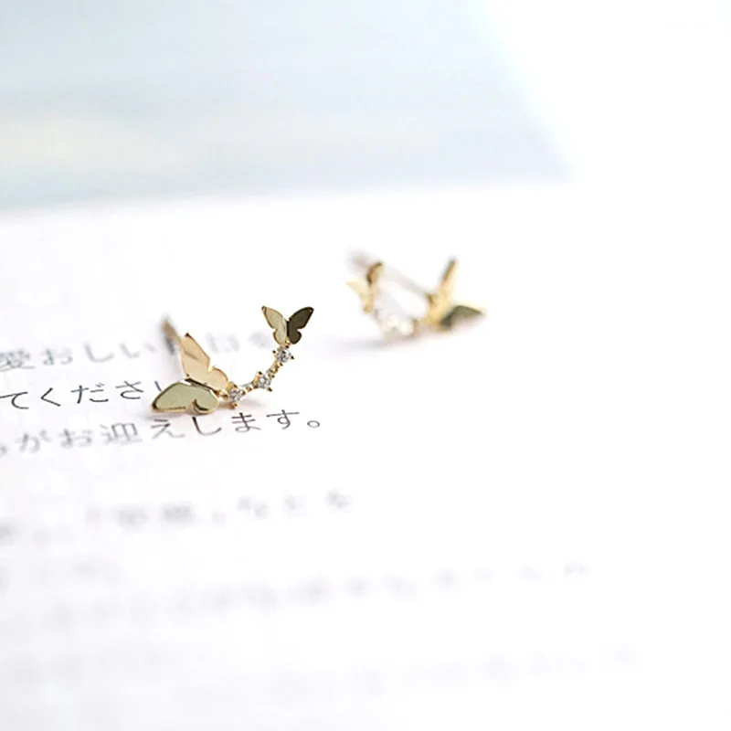 LUKENI Hot Fashion Single Glossy Women Earrings 14K Gold Wedding Party Zircon Mosaic Butterfly Earrings Female Earrings
LUKENI Hot Fashion Single Glossy Women Earrings 14K Gold Wedding Party Zircon Mosaic Butterfly Earrings Female Earrings