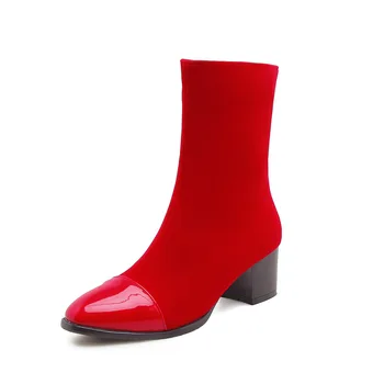 In the new fashion in the fall and winter of 2018 square with square with cylinder female boots tide of 40-50, 18824
In the new fashion in the fall and winter of 2018 square with square with cylinder female boots tide of 40-50, 18824