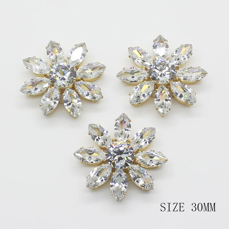 ZMASEY New Zircon Buttons 2Pcs/Lot 30mm Flower Button Gold Handwork Accessories Festival Decor Diameter Supplies For Wholesale
ZMASEY New Zircon Buttons 2Pcs/Lot 30mm Flower Button Gold Handwork Accessories Festival Decor Diameter Supplies For Wholesale