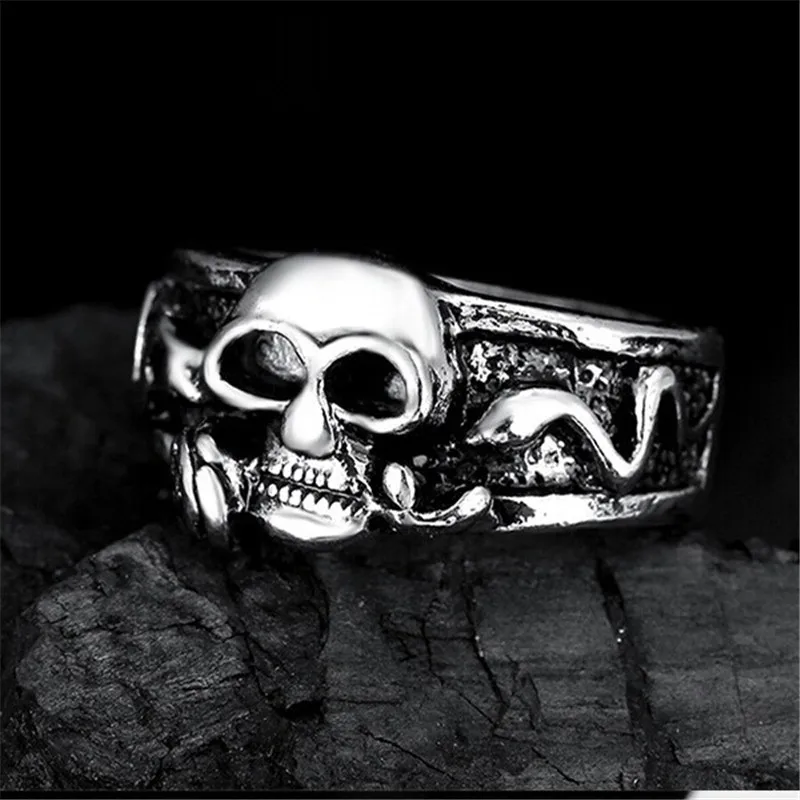 Vintage New Design Skeleton Men Boys Silver Biker Rings Stainless Steel Ghost Terminator Skull Ring Gothic Jewely
Vintage New Design Skeleton Men Boys Silver Biker Rings Stainless Steel Ghost Terminator Skull Ring Gothic Jewely