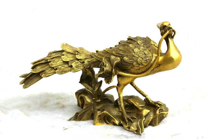 A large copper bronze peacock peony prosperous decoration feng shui ornaments Home Furnishing housewarming gift
A large copper bronze peacock peony prosperous decoration feng shui ornaments Home Furnishing housewarming gift