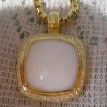 Solid Sterling Silver Jewelry 20mm White Agate Enhancer in Gold Brand Jewelry Amethyst Blue Topaz Women Pendant Without Chain
Solid Sterling Silver Jewelry 20mm White Agate Enhancer in Gold Brand Jewelry Amethyst Blue Topaz Women Pendant Without Chain