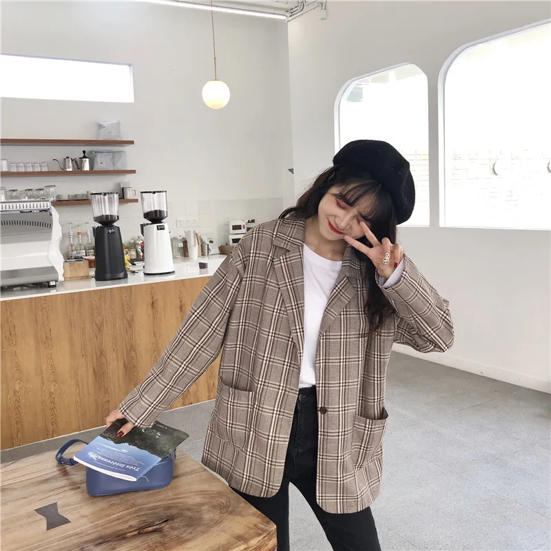 Women Retro Plaid Blazer 2019 New Fashion Loose Casual Chic Blazers Elegant England Jackets Vintage Preppy Style Coats Cardigans
Women Retro Plaid Blazer 2019 New Fashion Loose Casual Chic Blazers Elegant England Jackets Vintage Preppy Style Coats Cardigans