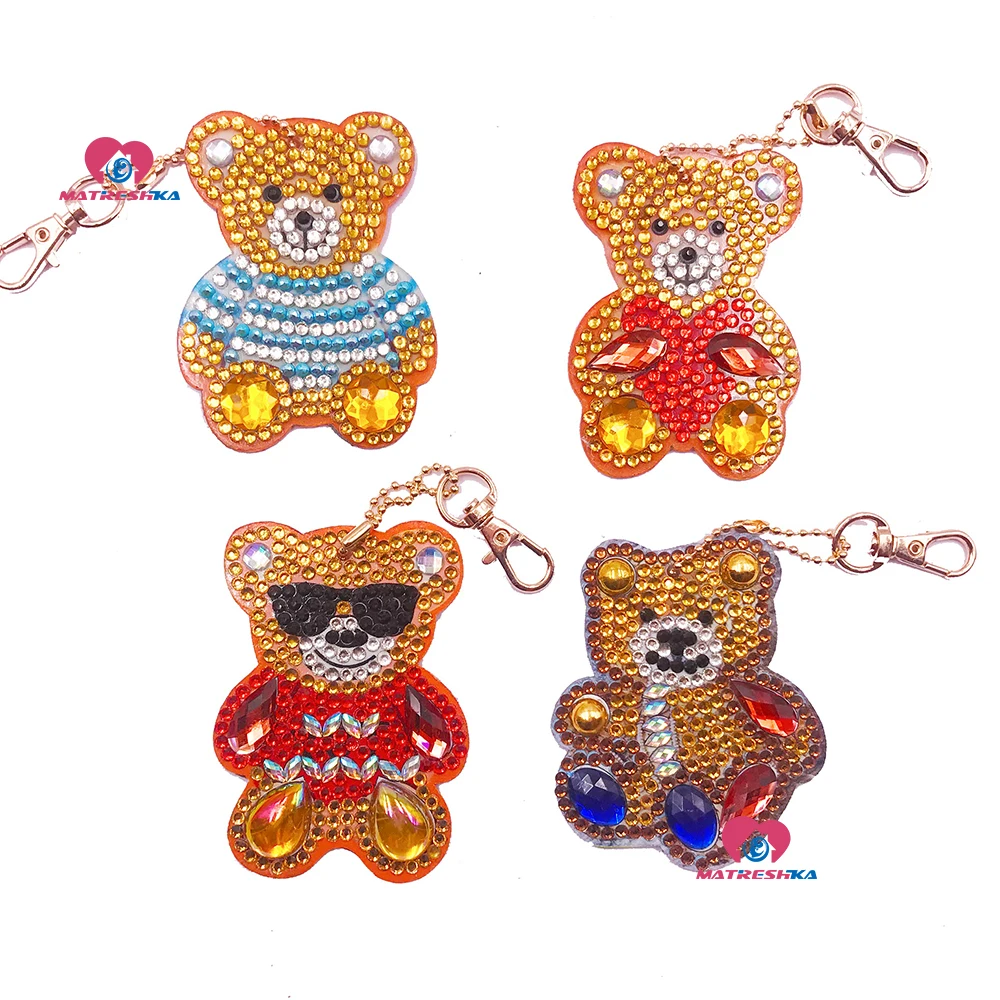 DIY Crystal pattern Diamond Embroidery 5D Diamond Painting Key Chains Round Teddy bear Sticker Double Sided Christmas Decoration
DIY Crystal pattern Diamond Embroidery 5D Diamond Painting Key Chains Round Teddy bear Sticker Double Sided Christmas Decoration