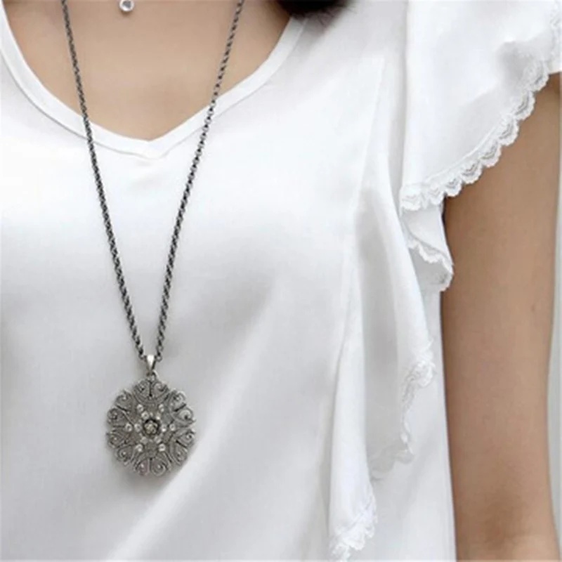 Hot Sale New Fashion Long Pendant Necklaces For Women New Style Vintage Flowers Shape Crystal Elements Jewelry 4ND71
Hot Sale New Fashion Long Pendant Necklaces For Women New Style Vintage Flowers Shape Crystal Elements Jewelry 4ND71