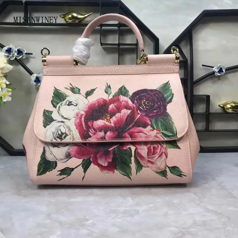 Misanwiney2018 big roses, red rose foundation, women's bag, color printed leather handbag, satchel.
Misanwiney2018 big roses, red rose foundation, women's bag, color printed leather handbag, satchel.