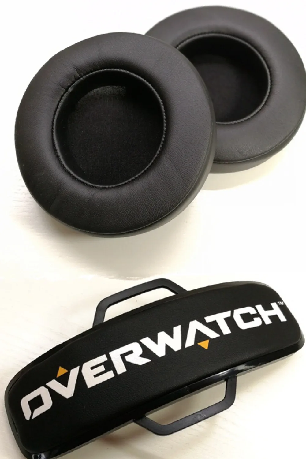 Brand New Replacement Ear Pads Cushion Sponge Headband Foam Earpad For Razer ManO'War 7.1/Surround Sound Headphone
Brand New Replacement Ear Pads Cushion Sponge Headband Foam Earpad For Razer ManO'War 7.1/Surround Sound Headphone