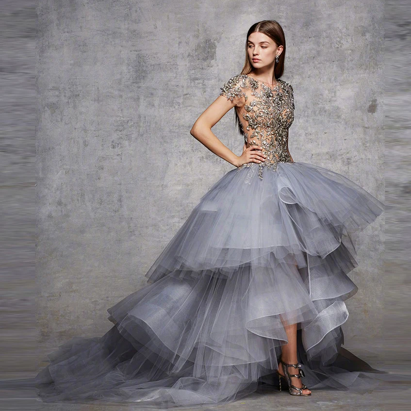 Middle East 2018 High Low Prom Gowns With Sparkle Crystal Ruffles Long Formal Clothing To Party Saudi Arabic Robe De Soiree
Middle East 2018 High Low Prom Gowns With Sparkle Crystal Ruffles Long Formal Clothing To Party Saudi Arabic Robe De Soiree
