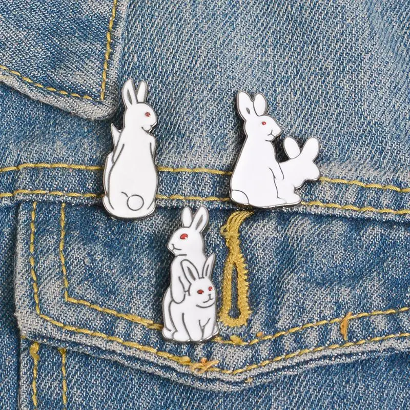 Creative White Rabbit Brooches Evil Animal Bunny Enamel Lapel Pins Clothes Badge 
Creative White Rabbit Brooches Evil Animal Bunny Enamel Lapel Pins Clothes Badge