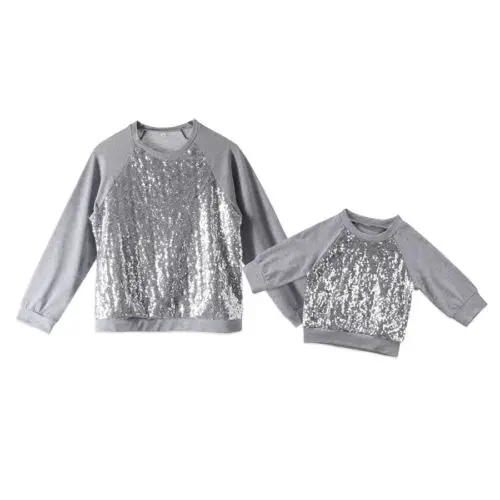 Fashion family Matching Outfits Women Newborn Baby Girls Sequins Top Hoodies Sweatshirt 2018 New Clothes
Fashion family Matching Outfits Women Newborn Baby Girls Sequins Top Hoodies Sweatshirt 2018 New Clothes