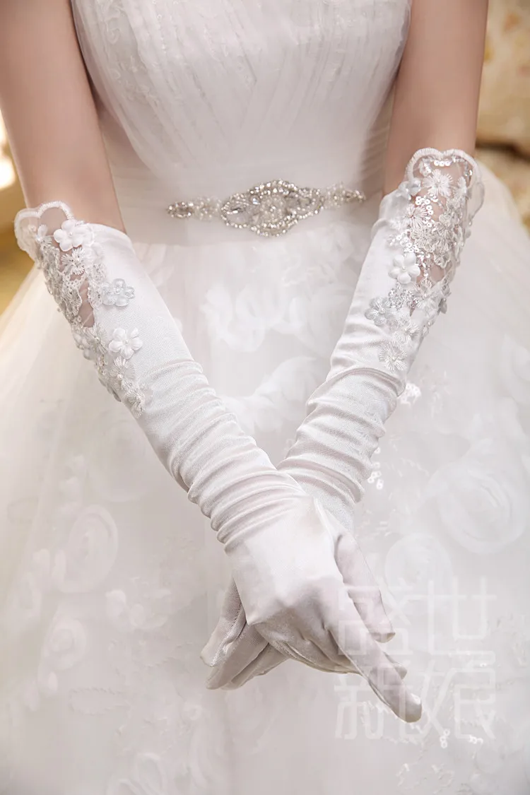 White Satin Wedding Bride Gloves with Fingers Beaded Lace Luvas De Casamento Longas for Wedding Dress
White Satin Wedding Bride Gloves with Fingers Beaded Lace Luvas De Casamento Longas for Wedding Dress