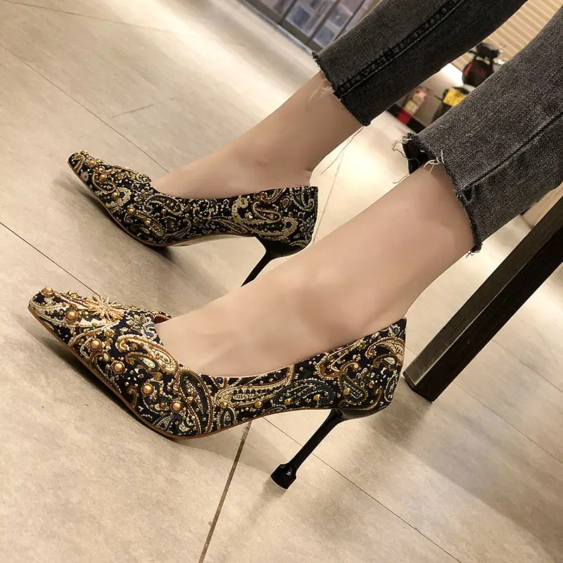 Macvise Elegant Party Women Pumps High Heels Metal Wedding Shoes Women Pointed Toe Sexy Formal Shoes Zapatos Mujer 2019
Macvise Elegant Party Women Pumps High Heels Metal Wedding Shoes Women Pointed Toe Sexy Formal Shoes Zapatos Mujer 2019