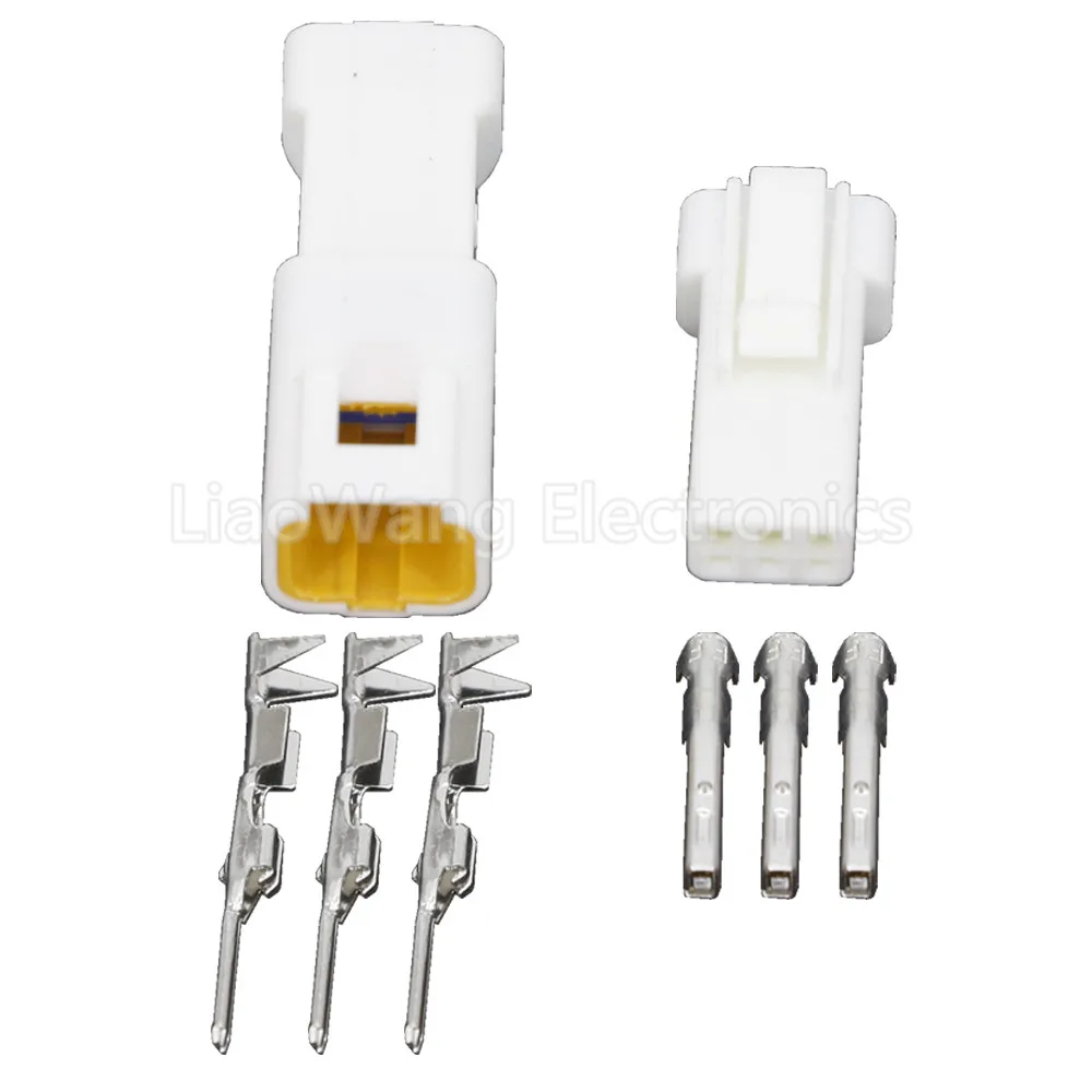 10 Sets 3 pin plastic shell White car connector with terminal DJ7036-0.7-11/21 3P connector
10 Sets 3 pin plastic shell White car connector with terminal DJ7036-0.7-11/21 3P connector