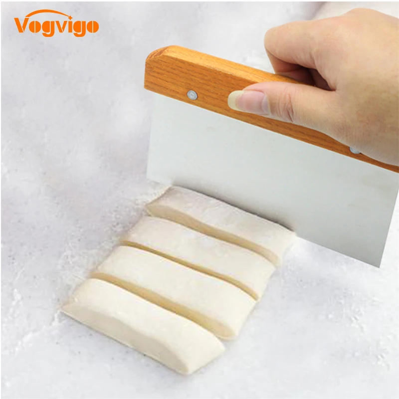 VOGVIGO Thickened wooden handle stainless steel cake scraper cutters food-grade cake cream scraper scraper Baking tools
VOGVIGO Thickened wooden handle stainless steel cake scraper cutters food-grade cake cream scraper scraper Baking tools
