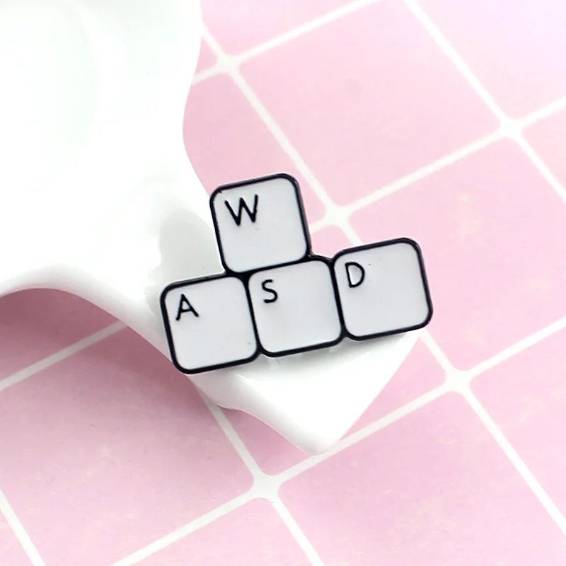 Cute Romantic Style Keyboard Brooch Square Printed With W A S D Creative Lovers' Pins Gift For Spouse White Chaste Design Cute
Cute Romantic Style Keyboard Brooch Square Printed With W A S D Creative Lovers' Pins Gift For Spouse White Chaste Design Cute