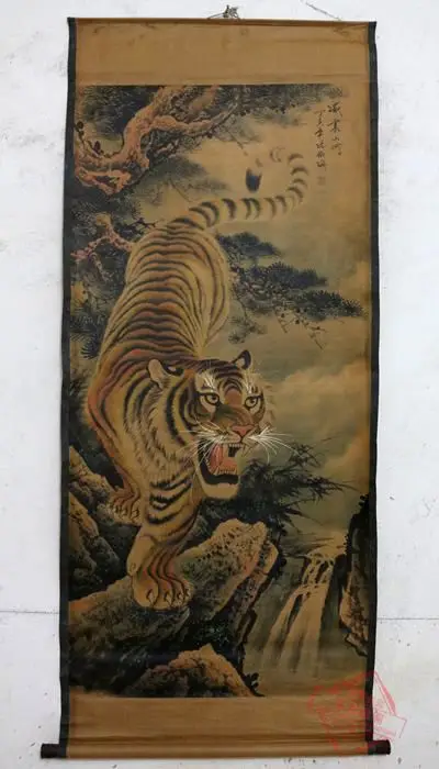 Rare Old Chinese QingDyansty Scroll painting,tiger,exquisite designs,Hand-carved,Ancient,free shipping
Rare Old Chinese QingDyansty Scroll painting,tiger,exquisite designs,Hand-carved,Ancient,free shipping