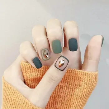 New 24pcs Small Fresh Forest Matte Green Fake Nail Art Patch Jump Color Paillette Decor Square Short False Nail Tips For Lady
New 24pcs Small Fresh Forest Matte Green Fake Nail Art Patch Jump Color Paillette Decor Square Short False Nail Tips For Lady