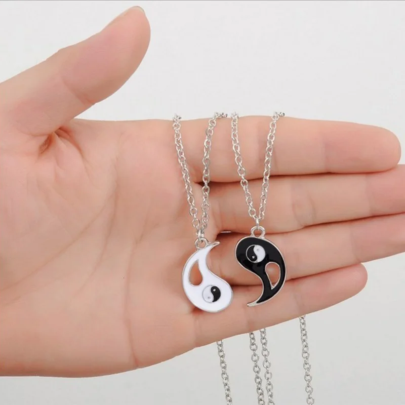 1pair Best Friends Necklace Jewelry Yin Yang Tai Chi Pendant Necklaces Black White Couples Paired Necklace For Men Women Gift
1pair Best Friends Necklace Jewelry Yin Yang Tai Chi Pendant Necklaces Black White Couples Paired Necklace For Men Women Gift