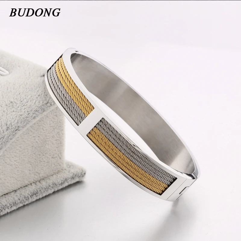 BUDONG Luxury Six Silver & Golden Color Rope Embed Stainless Steel Wide Wristband Hand cuff Men Bangle Pulsera Jewelry XUBZ010
BUDONG Luxury Six Silver & Golden Color Rope Embed Stainless Steel Wide Wristband Hand cuff Men Bangle Pulsera Jewelry XUBZ010