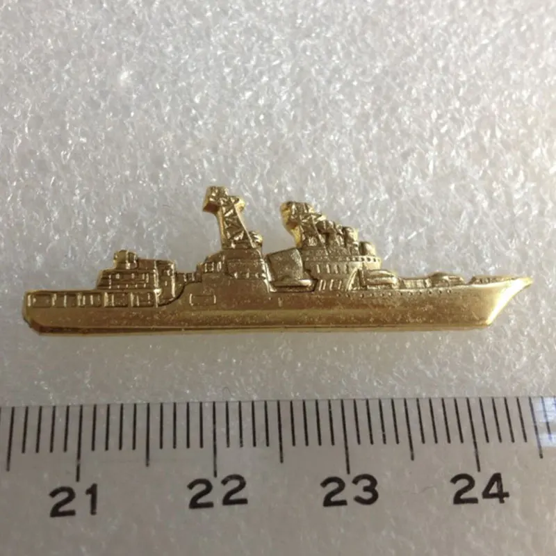 Original Navy Captain Pin Badge On Jacket Russia Metal Brooch Warship Medals Army Badges 7.5X2CM
Original Navy Captain Pin Badge On Jacket Russia Metal Brooch Warship Medals Army Badges 7.5X2CM