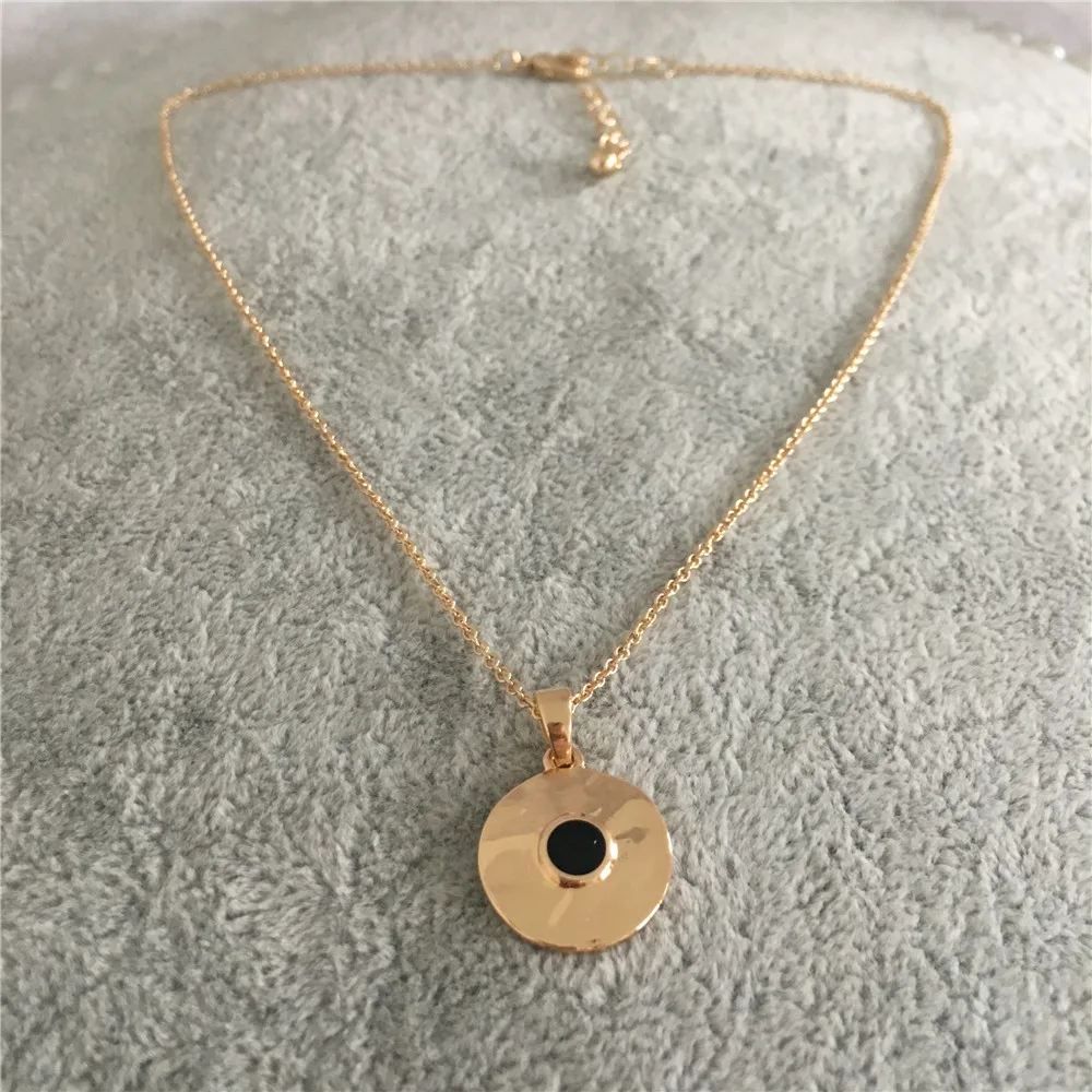CASUAL GOLD COLOR BLACK ENAMEL HAMMERED ROUND DISC PENDANT NECKLACE FOR WOMAN GIRL
CASUAL GOLD COLOR BLACK ENAMEL HAMMERED ROUND DISC PENDANT NECKLACE FOR WOMAN GIRL