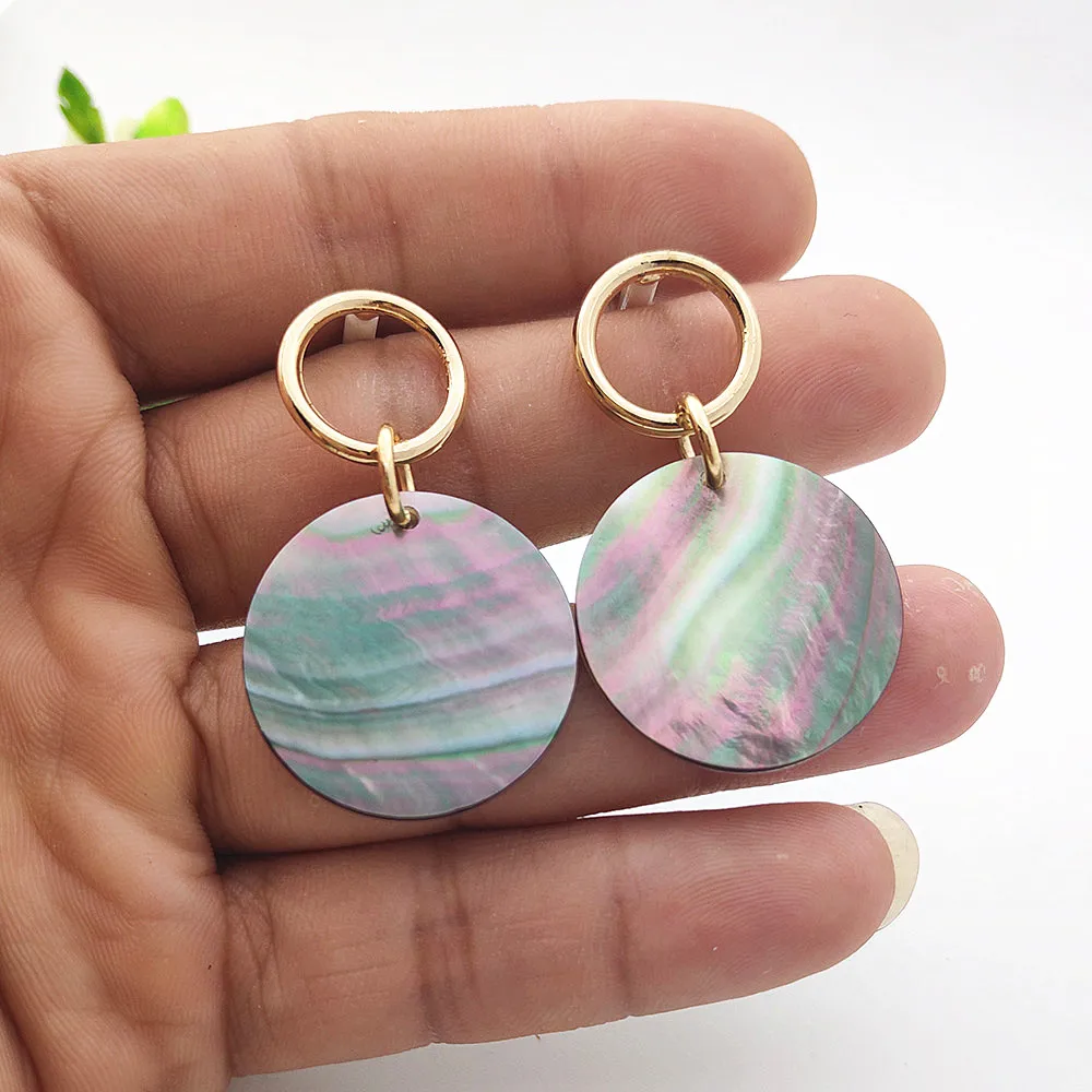 2019 Women's Jewelry Luxury Natural Shell Earrings Fashion Pendant Round Earrings for Women Statement Abalone Shell Earrings 630
2019 Women's Jewelry Luxury Natural Shell Earrings Fashion Pendant Round Earrings for Women Statement Abalone Shell Earrings 630