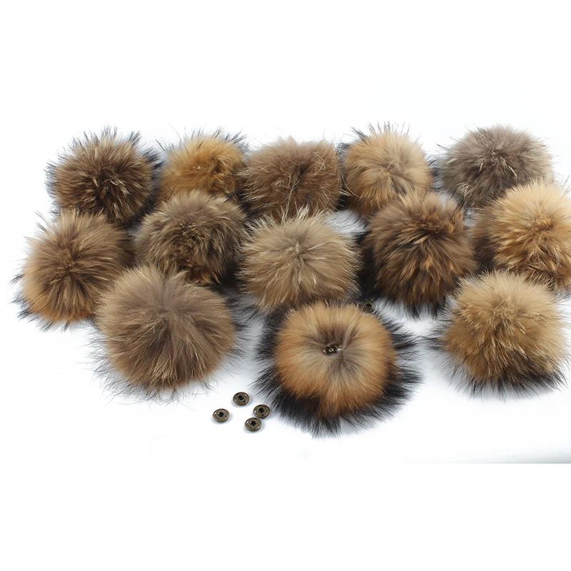 Wholesale Real Natural Raccoon Fur Pompom For Hat Big 15cm DIY Fur Pom Pom With Snap Handmade Genuine Fur Ball Accessories
Wholesale Real Natural Raccoon Fur Pompom For Hat Big 15cm DIY Fur Pom Pom With Snap Handmade Genuine Fur Ball Accessories