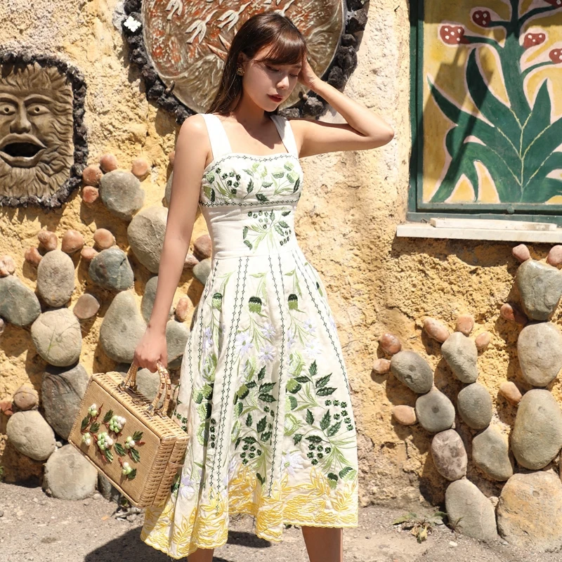 Summer Original Design Women Vintage Cummerbund Exuquite Embroidery Suspender Dresses
Summer Original Design Women Vintage Cummerbund Exuquite Embroidery Suspender Dresses